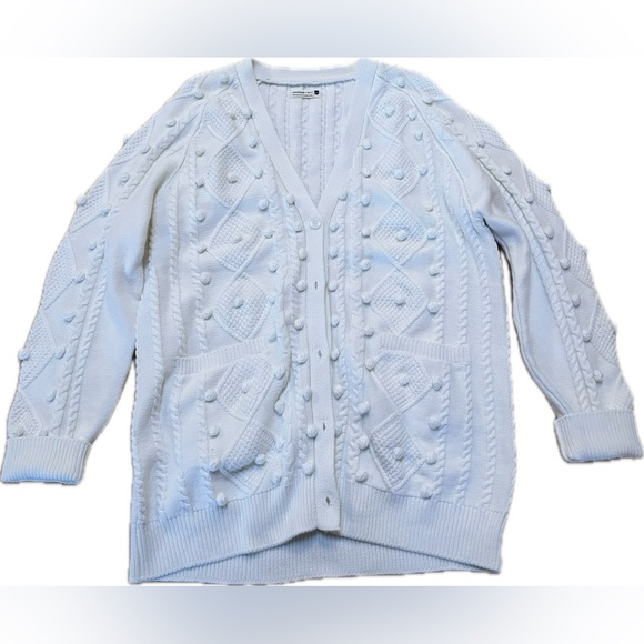 Jackson Rowe Cream V-Neck Sweater - Picture 11 of 13